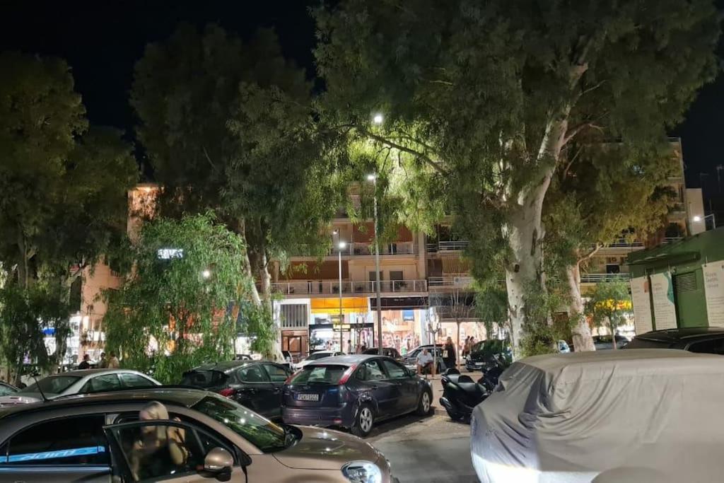 Apartamento Glyfada Path Of Poets Atenas Exterior foto