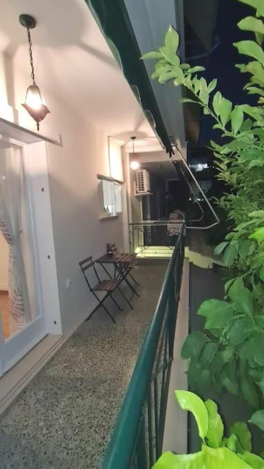 Apartamento Glyfada Path Of Poets Atenas Exterior foto