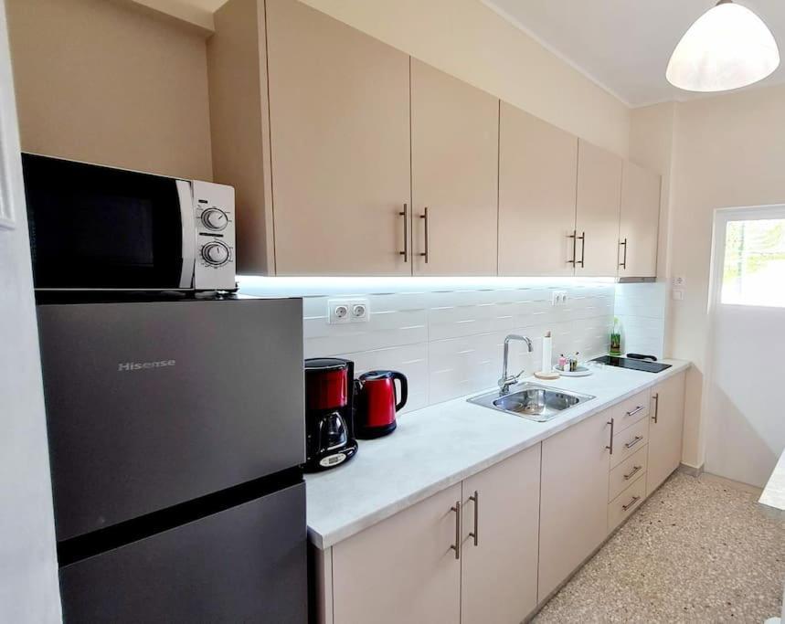 Apartamento Glyfada Path Of Poets Atenas Exterior foto